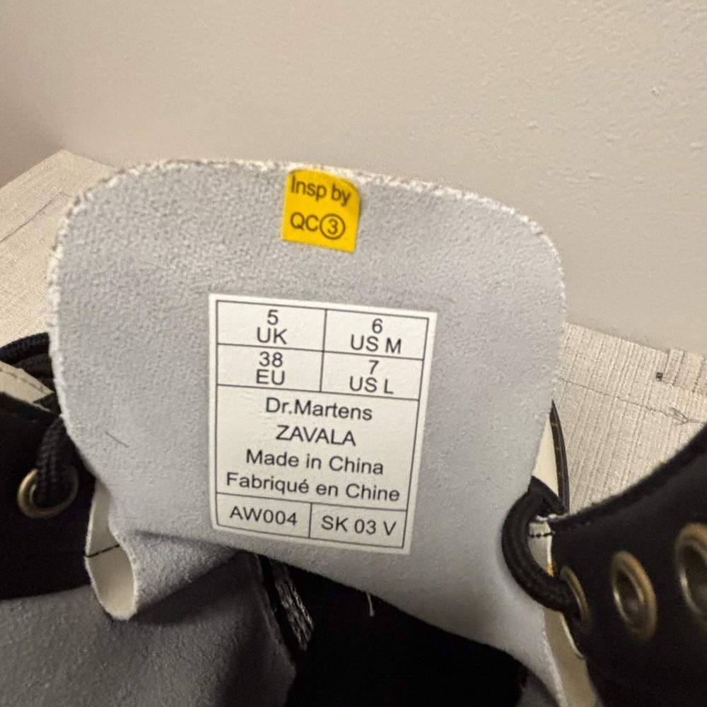 Doc Martens Combat Boots - Picture 2 of 5